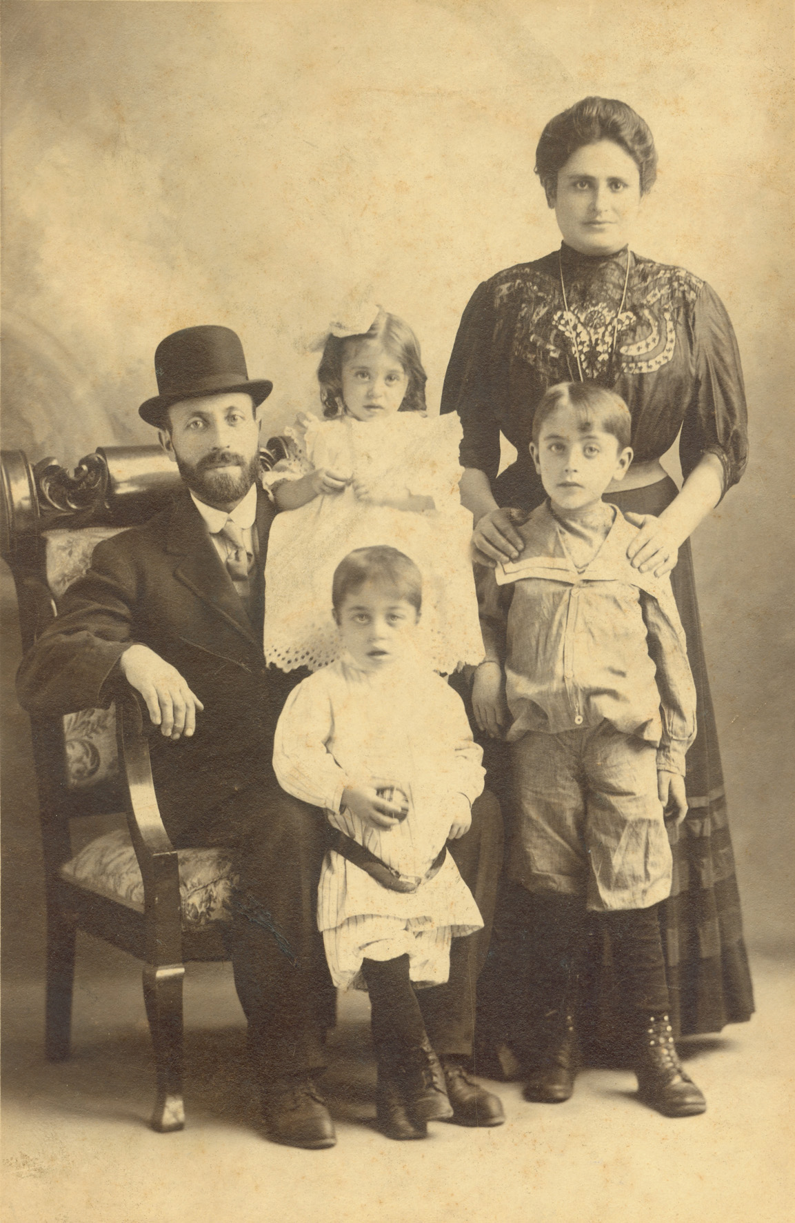 1912 circa Esther & Harry Katz & fam Portland